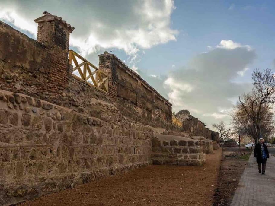 Eco Alojamiento La Cartuja De Talamanca Talamanca de Jarama Екстер'єр фото